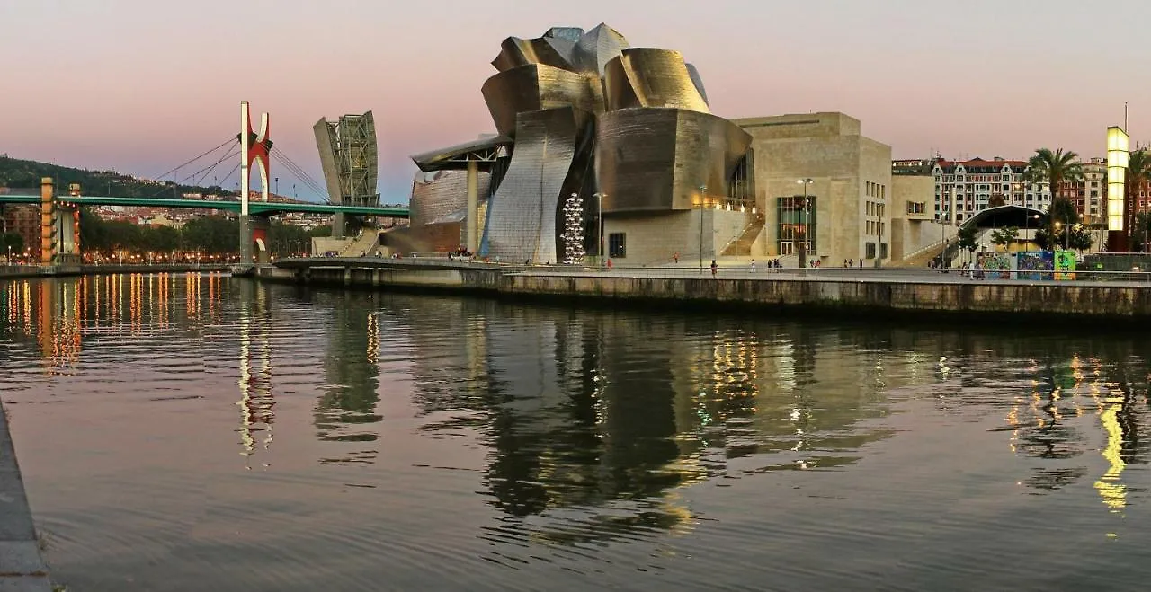 Pretty Guggenheim Esencia Bilbao By Urban Hosts Apartamento España